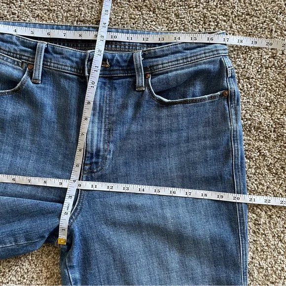 Talbots Stovepipe Jeans Women’s 12 Blue Medium Wash Cropped Wide Leg High Rise - Picture 13 of 15